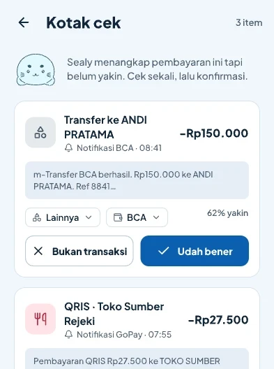 Kotak cek: pembayaran dari notifikasi BCA dan GoPay, masing-masing dengan kategori, akun, dan tombol Udah bener.